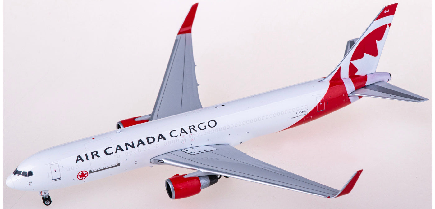1:400 Phoenix PH11785 Air Canada Cargo Boeing 767-300ER C-GHLV+Free Tractor