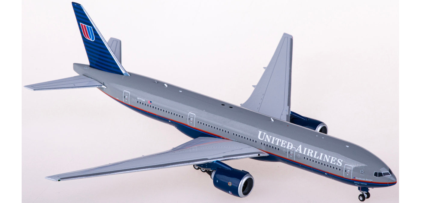 1:400 Phoenix PH04508 United Airlines Boeing 777-200 N777UA+Free Tractor