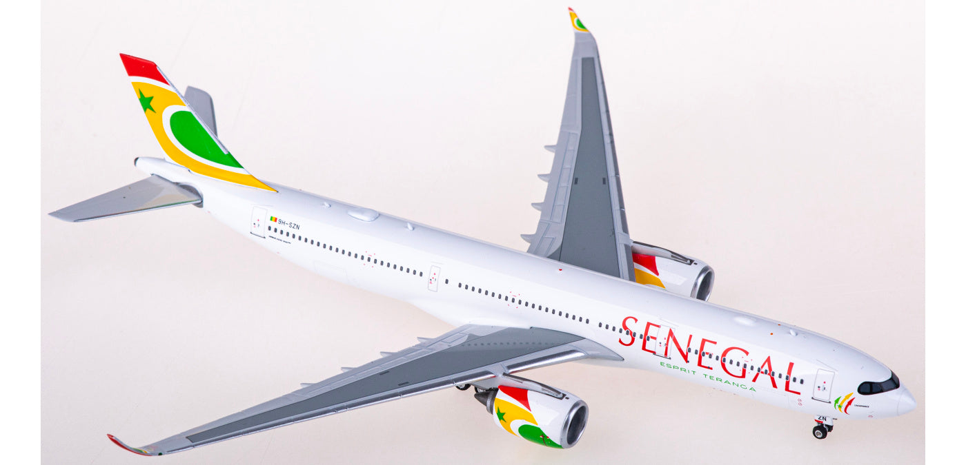 1:400 Phoenix PH11797 Air Senegal Airbus A330-900neo 9H-SZN+Free Tractor