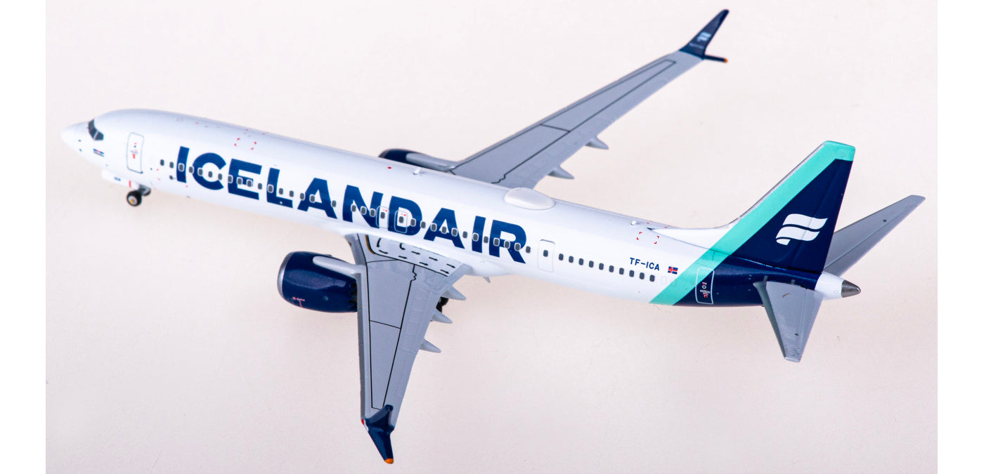 1:400 NG Models NG89005 Icelandair Boeing 737 MAX 9 TF-ICA+Free Tractor