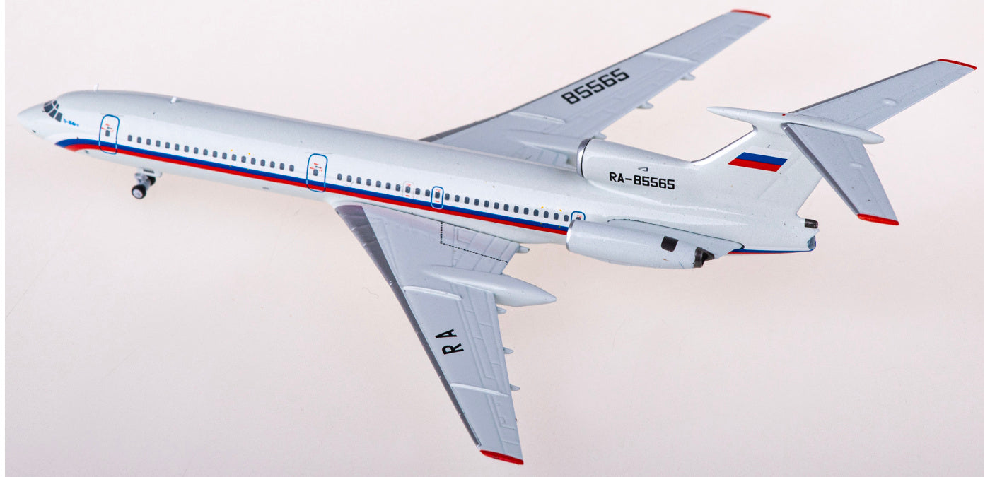 1:400 NG Models NG54009 Russian Air Force Tupolev Tu-154B-2 RA-85565+Free Tractor