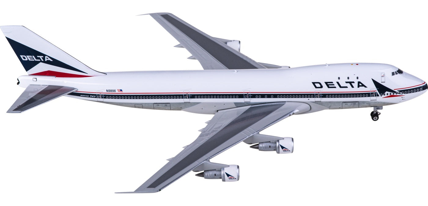 1:400 Phoenix PH04539 Delta Air Lines Boeing 747-100 N9896 Aircraft Model+Free Tractor