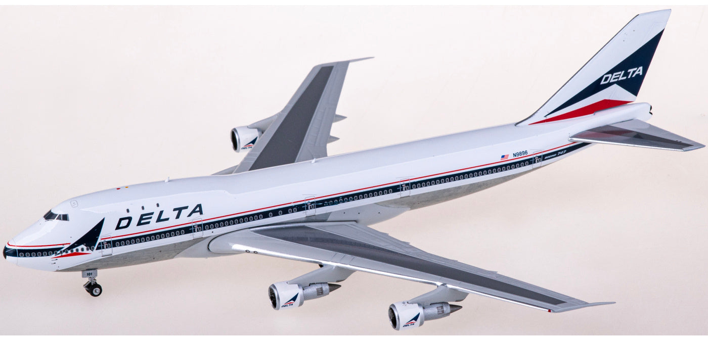 1:400 Phoenix PH04539 Delta Air Lines Boeing 747-100 N9896 Aircraft Model+Free Tractor
