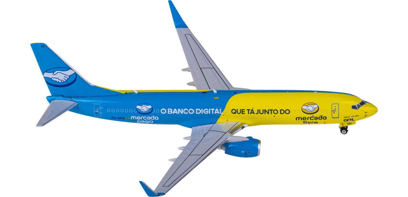 1:400 Phoenix PH11806 GOL Boeing 737-800 PS-GFD+Free Tractor