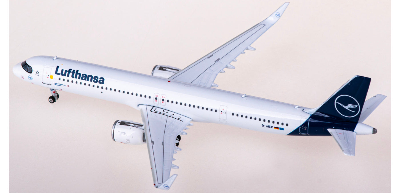 1:400 Phoenix PH04541 Lufthansa Airlines Airbus A321neo D-AIEP+Free Tractor