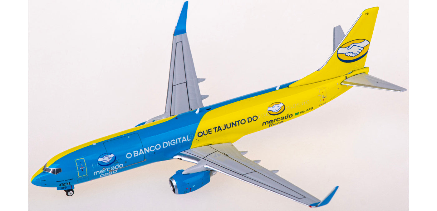 1:400 Phoenix PH11806 GOL Boeing 737-800 PS-GFD+Free Tractor