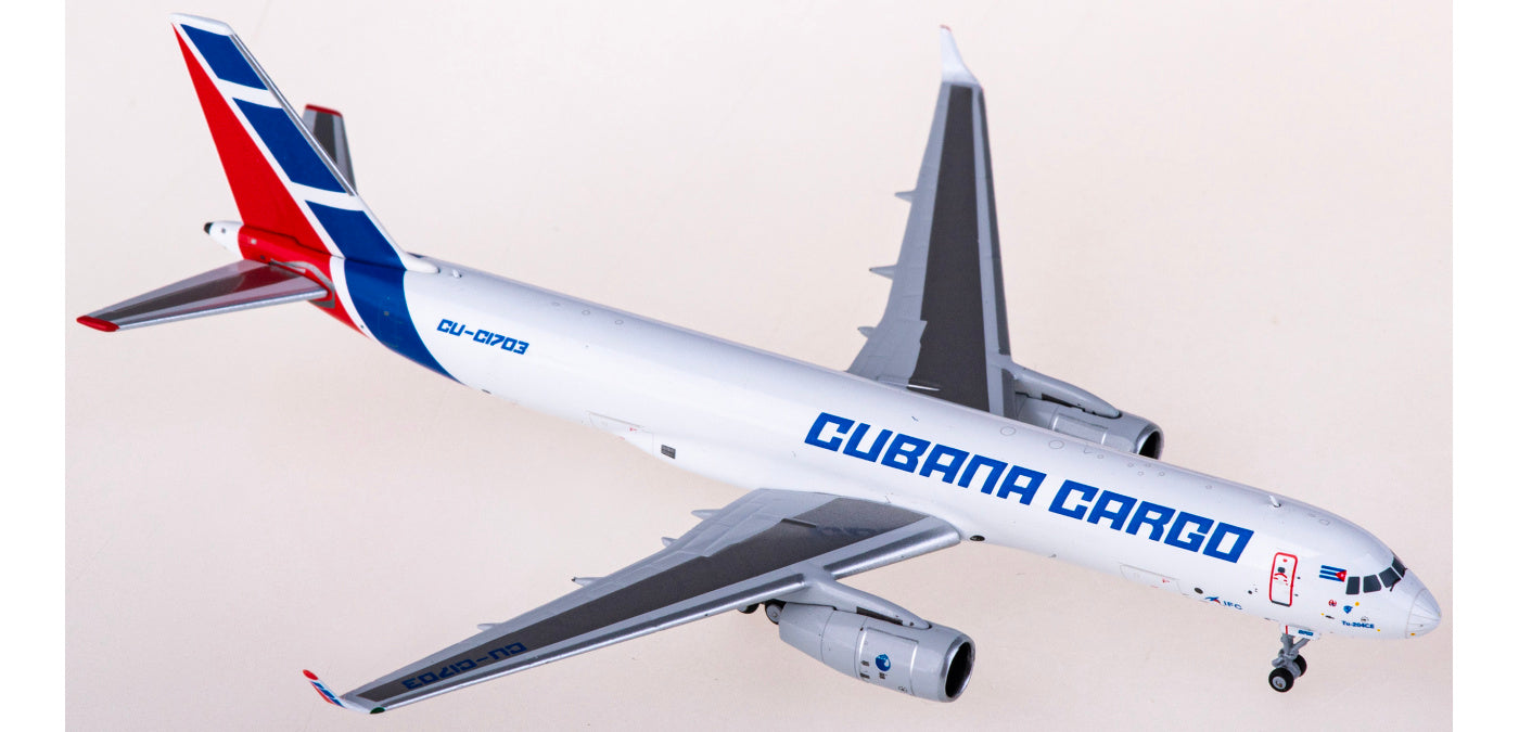 1:400 NG Models NG40013 Cubana Tupolev TU-204-100SE CU-C1703+Free Tractor
