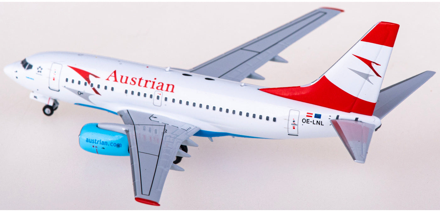1:400 NG Models NG76015 Austrian Airlines Boeing 737-600 OE-LNL+Free Tractor