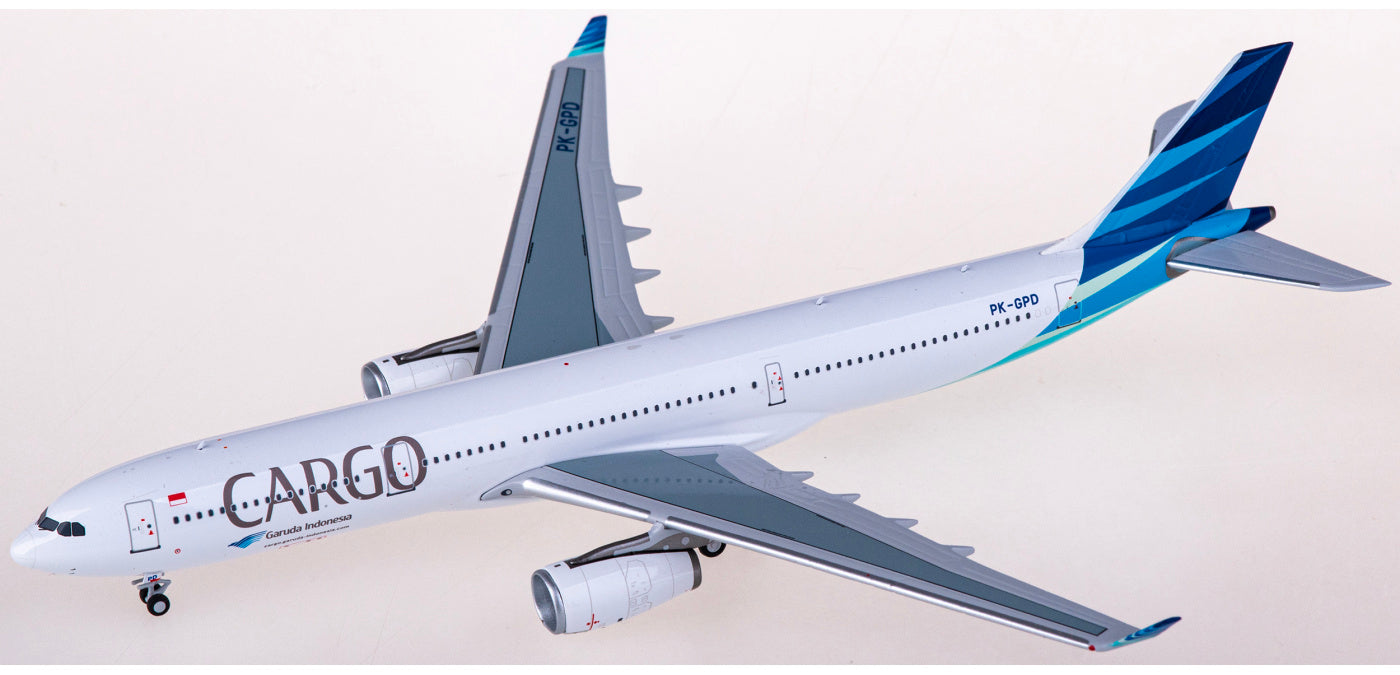 1:400 NG Models NG62056 Garuda Indonesia Cargo Airbus A330-300 PK-GPD Aircraft Model+Free Tractor