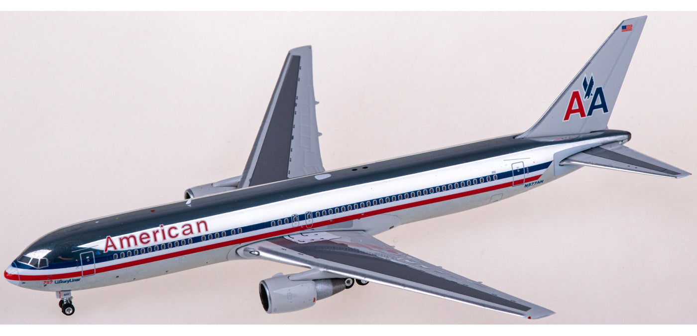 1:400 Phoenix PH04554 American Airlines Boeing 767-300ER N377AN "ONE WORLD" Aircraft Model+Free Tractor