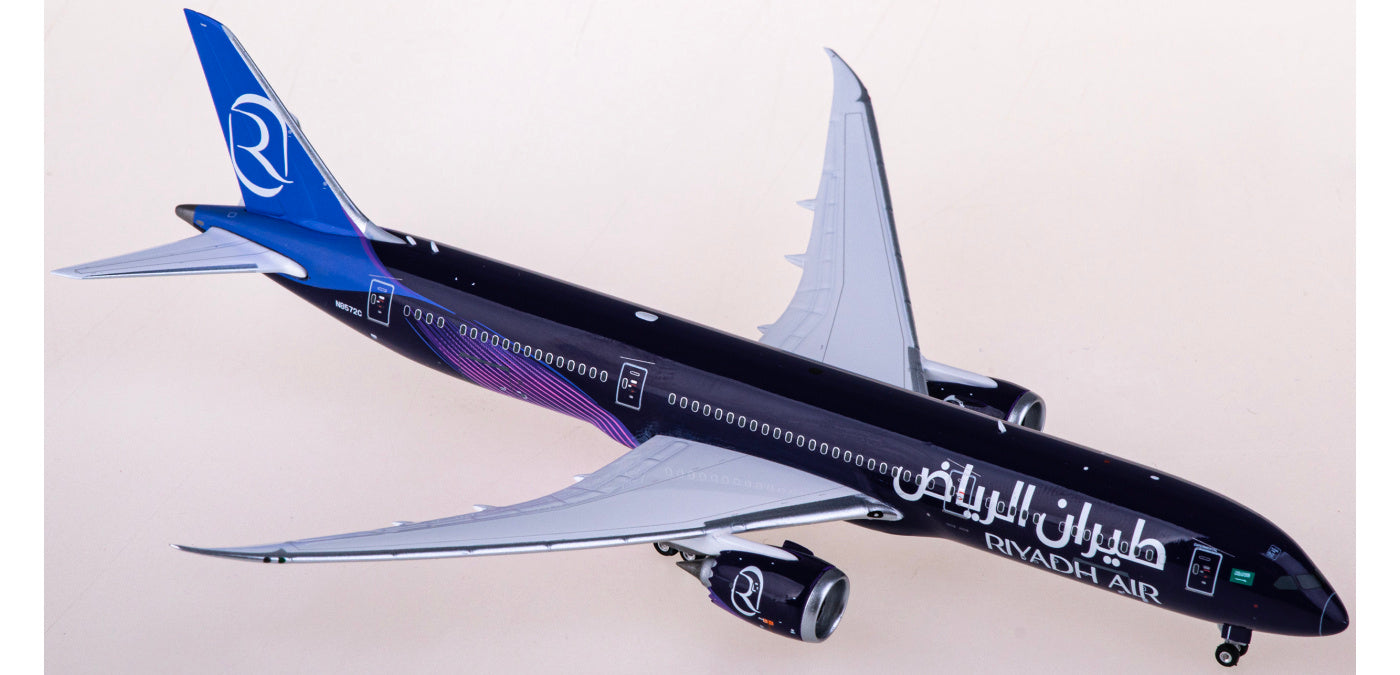 1:400 Phoenix PH11829 Riyadh Air Boeing 787-9 N8572C Aircraft Model+Free Tractor