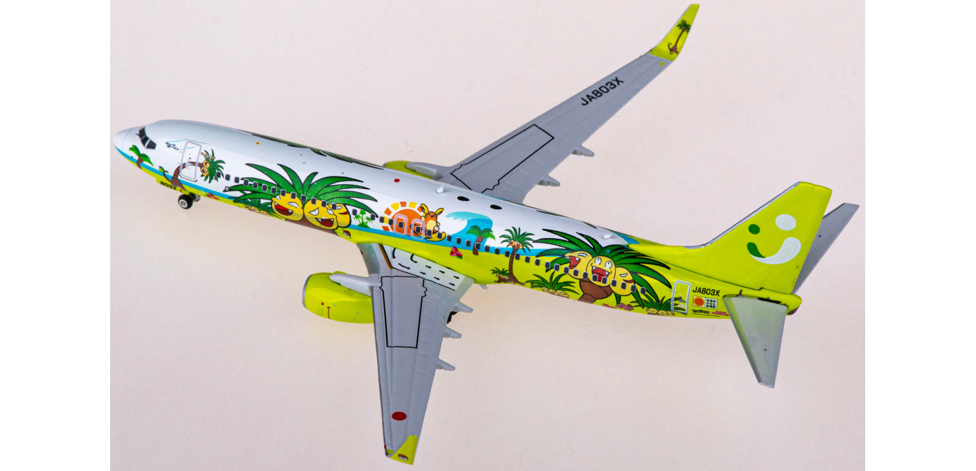 1:400 Phoenix PH04545 Solaseed Air Boeing 737-800 JA803X Aircraft Model+Free Tractor