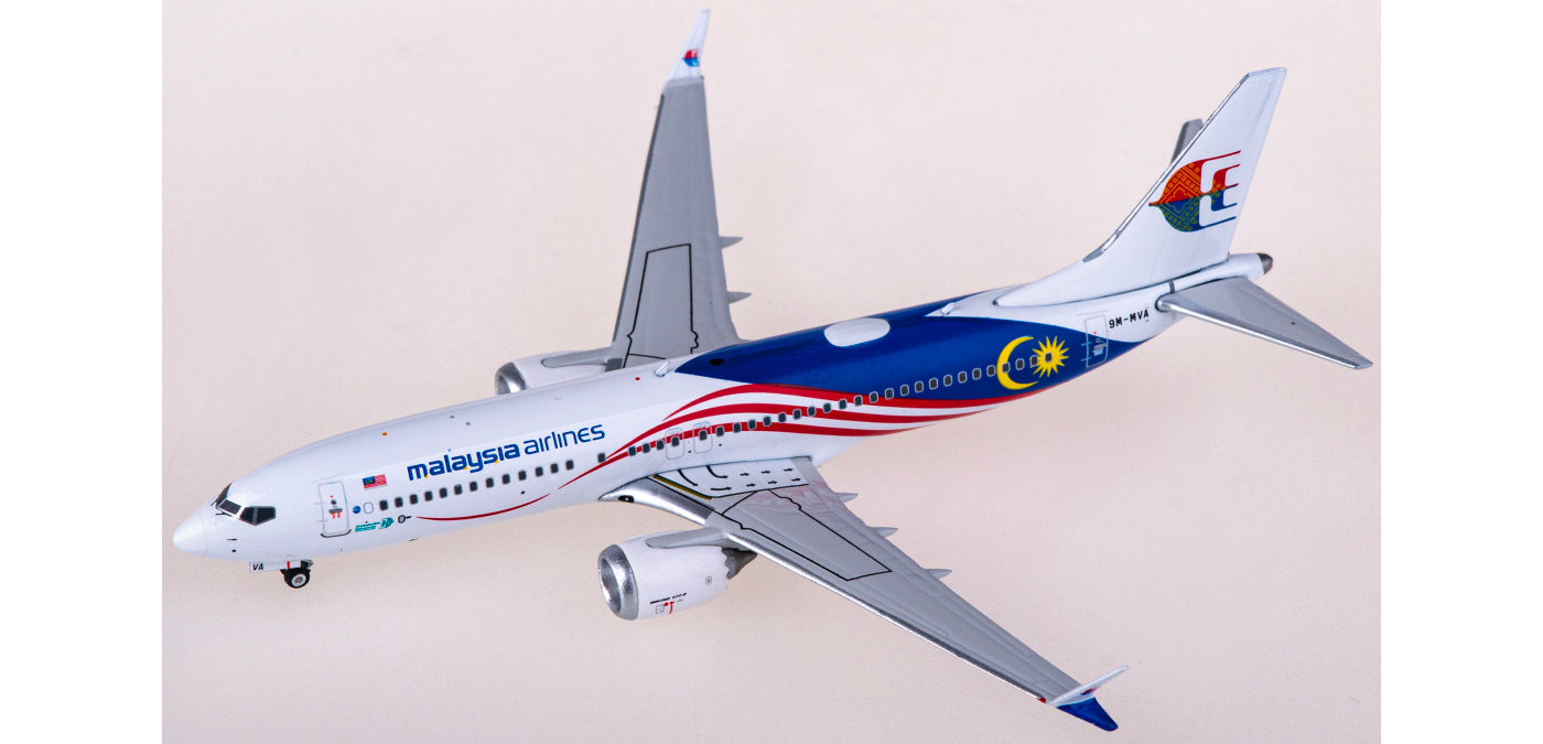1:400 Phoenix PH11831 Malaysia Airlines Boeing 737 MAX 8 9M-MVA Aircraft Model+Free Tractor