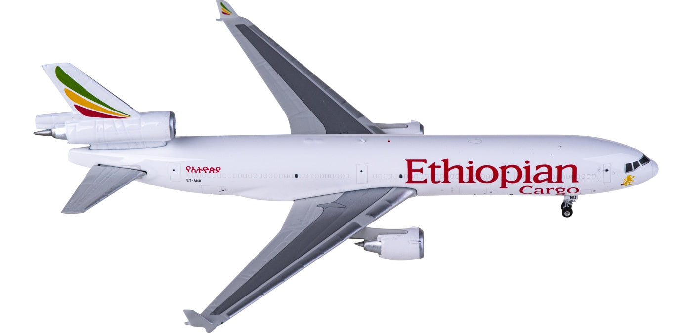 1:400 Phoenix PH11821 Ethiopian Airlines McDonnell Douglas MD-11 ET-AND Aircraft Model+Free Tractor