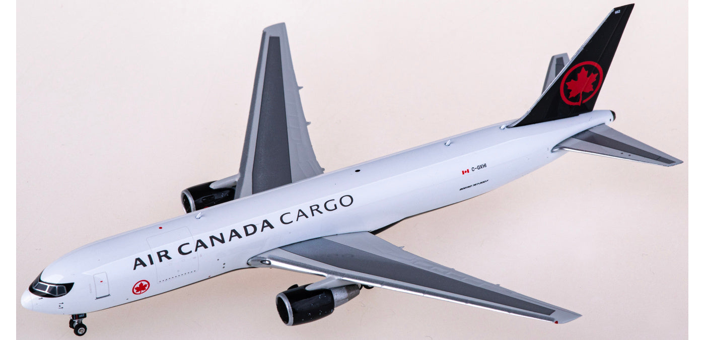 1:400 Phoenix PH11823 Air Canada Cargo Boeing 767-300F C-GXHI+Free Tractor