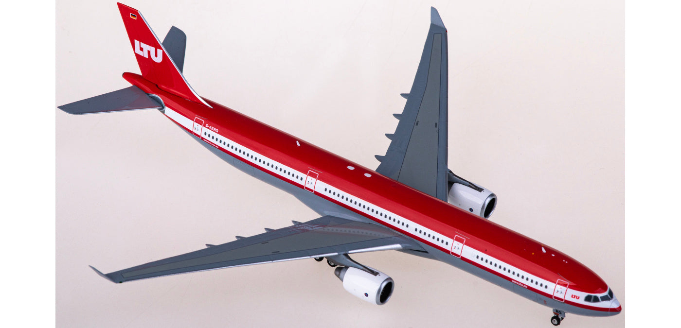 1:400 Phoenix PH11827 LTU International Airbus A330-300 D-AERG Aircraft Model+Free Tractor