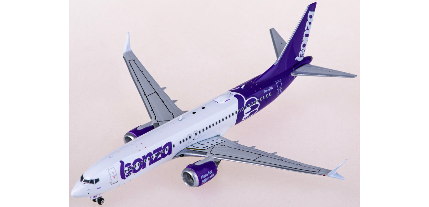 1:400 Phoenix PH11824 Bonza Boeing 737 MAX 8 VH-UKH Aircraft Model+Free Tractor
