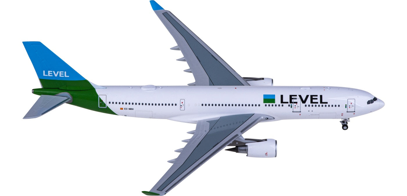 1:400 NG Models NG61062 LEVEL Airbus A330-200 EC-NRH Aircraft Model+Free Tractor