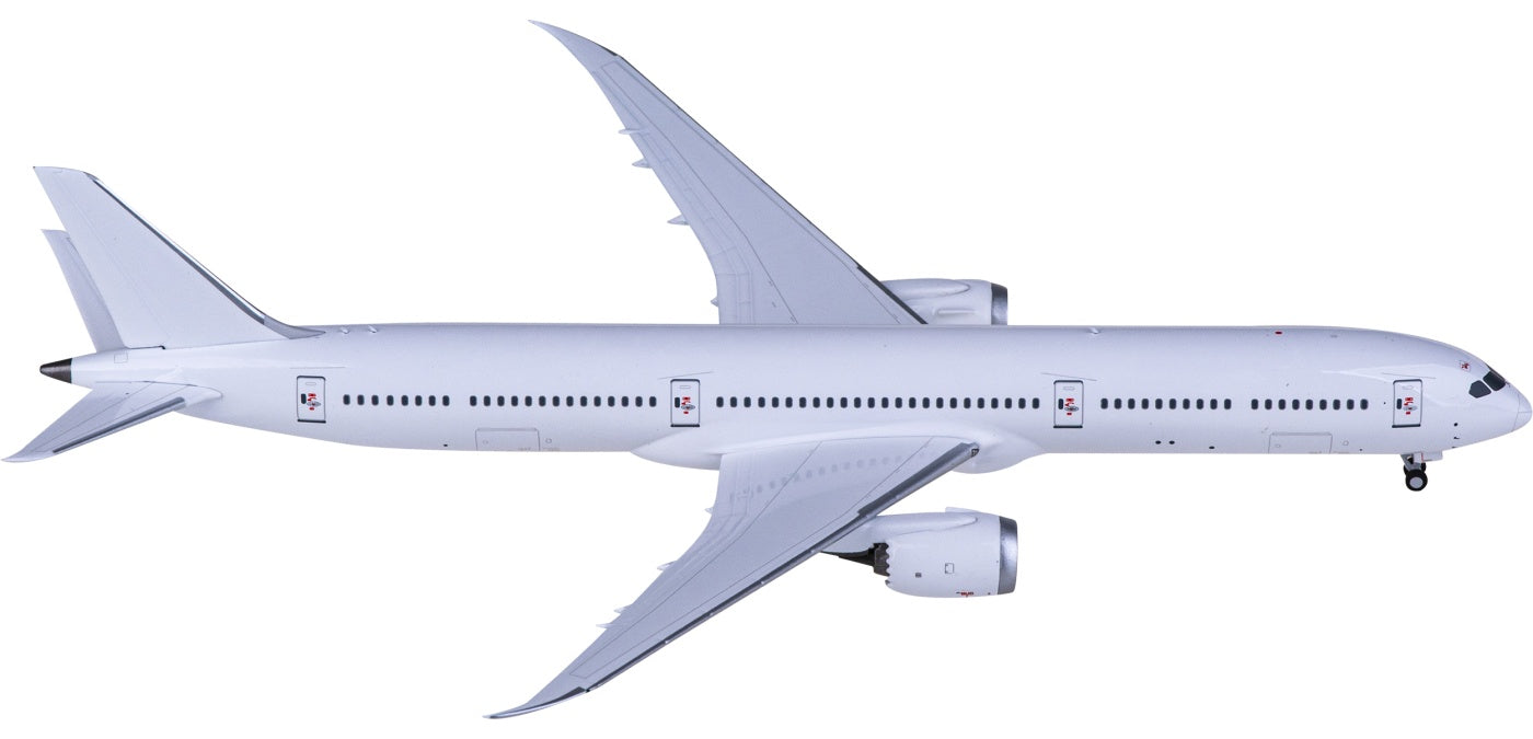 1:400 NG Models NG56026 Boeing 787-10 Blank+Free Tractor