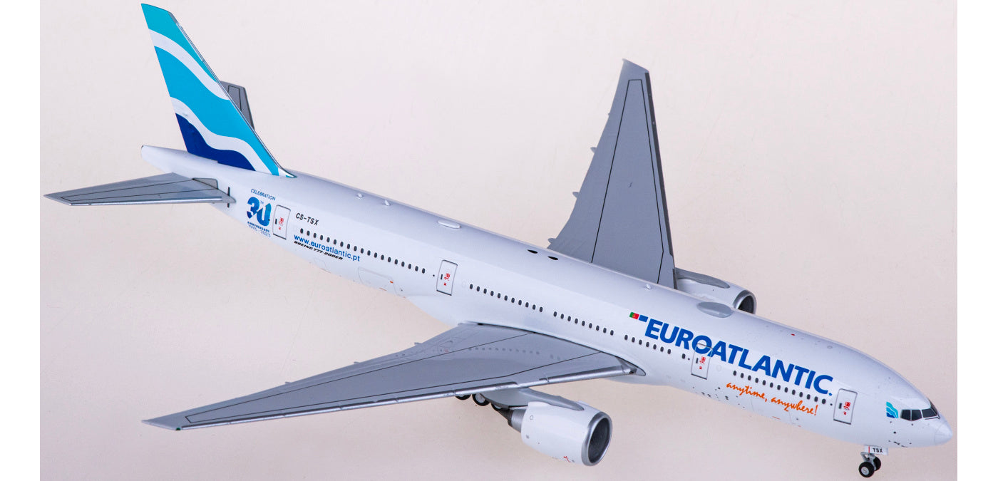 1:400 NG Models NG72042 EuroAtlantic Boeing 777-200ER CS-TSX Aircraft Model+Free Tractor