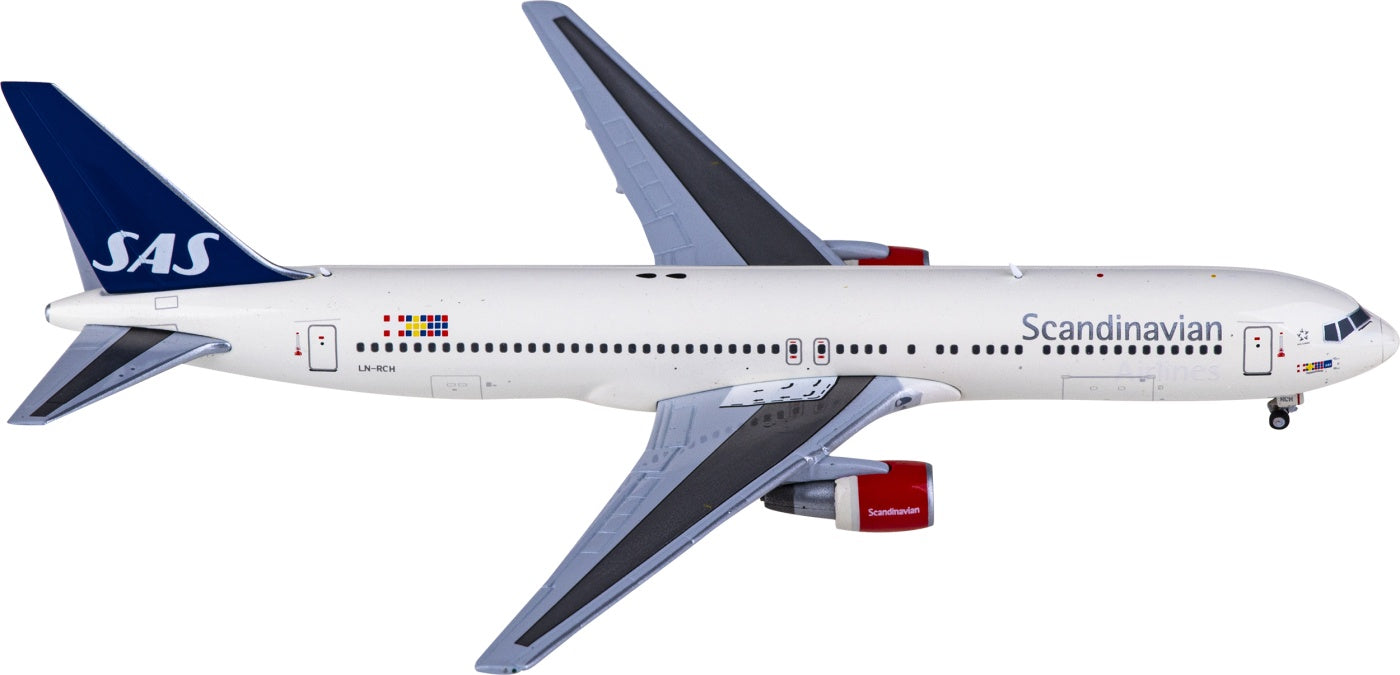 1:400 JC Wings XX40030 SAS Boeing 767-300ER LN-RCH Aircraft Model+Free Tractor