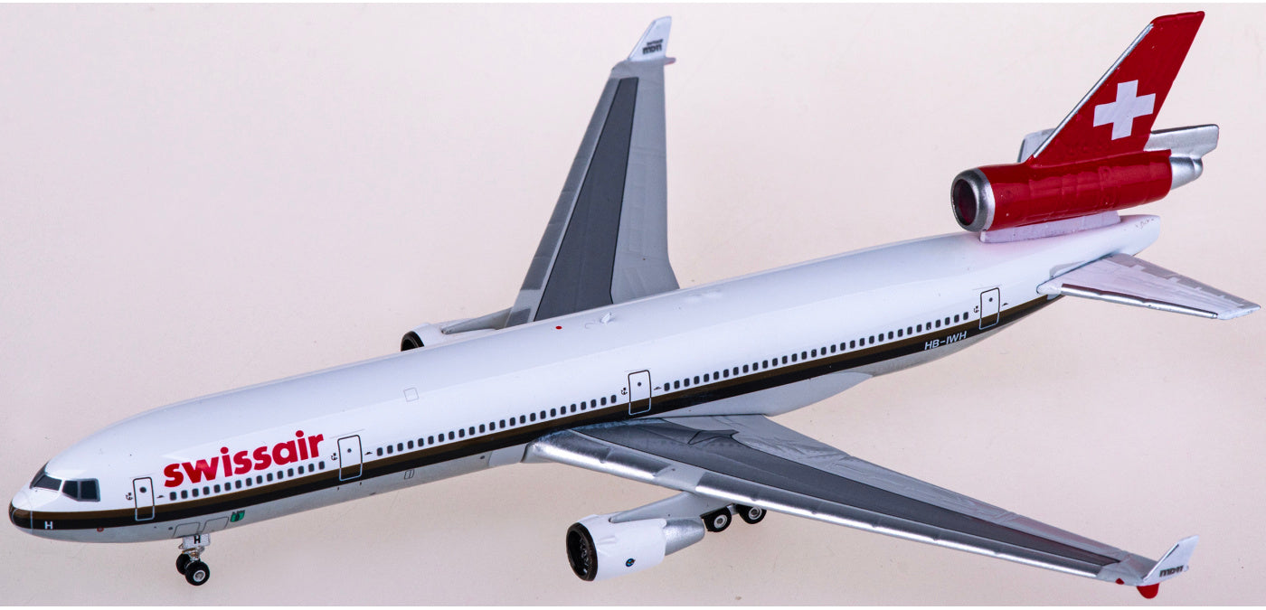 1:400 Phoenix PH11851 Swissair McDonnell Douglas MD-11 HB-IWH Aircraft Model+Free Tractor