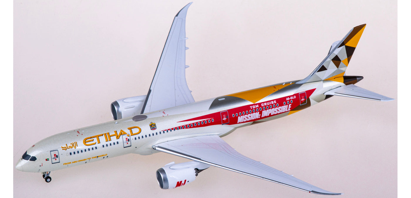 1:400 NG Models NG55117 Etihad Airways Boeing 787-9 A6-BLO Aircraft Model+Free Tractor