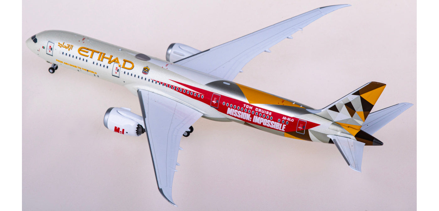 1:400 NG Models NG55117 Etihad Airways Boeing 787-9 A6-BLO Aircraft Model+Free Tractor