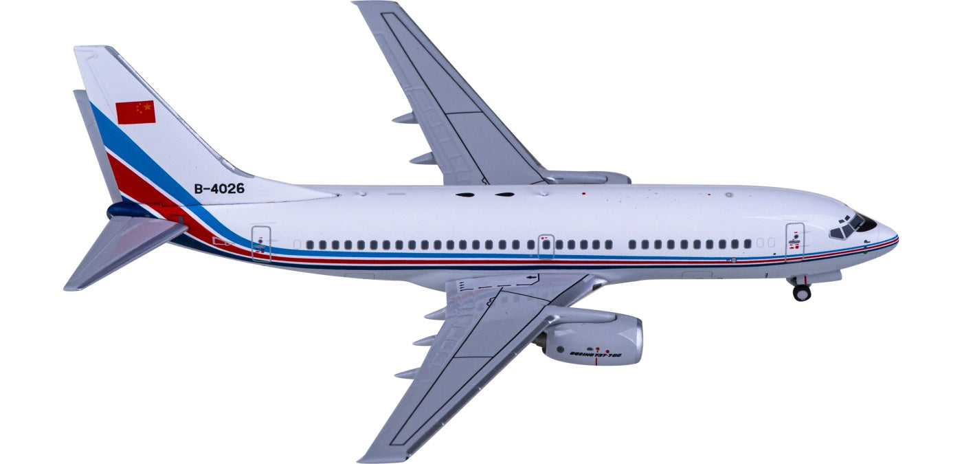 1:400 NG Models NG77040 PLAAF Boeing 737-700 B-4026 Aircraft Model+Free Tractor
