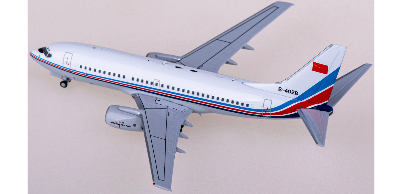 1:400 NG Models NG77040 PLAAF Boeing 737-700 B-4026 Aircraft Model+Free Tractor