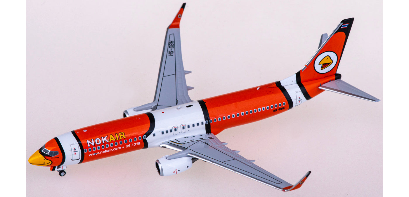 1:400 NG Models NG58217 Nok Air Boeing 737-800 HS-DBH Aircraft Model+Free Tractor