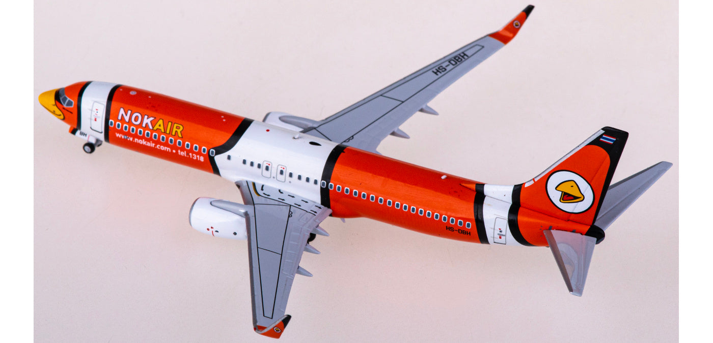 1:400 NG Models NG58217 Nok Air Boeing 737-800 HS-DBH Aircraft Model+Free Tractor