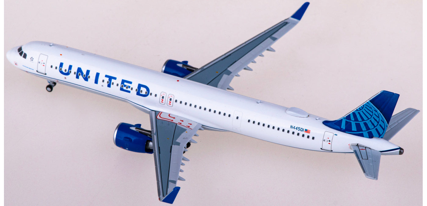 1:400 NG Models NG13102 United Airlines Airbus A321neo N44501 Aircraft Model+Free Tractor