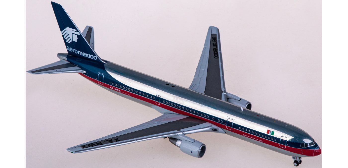 1:400 JC Wings XX4265 Aeroméxico Boeing 767-300 XA-RWX Aircraft Model+Free Tractor