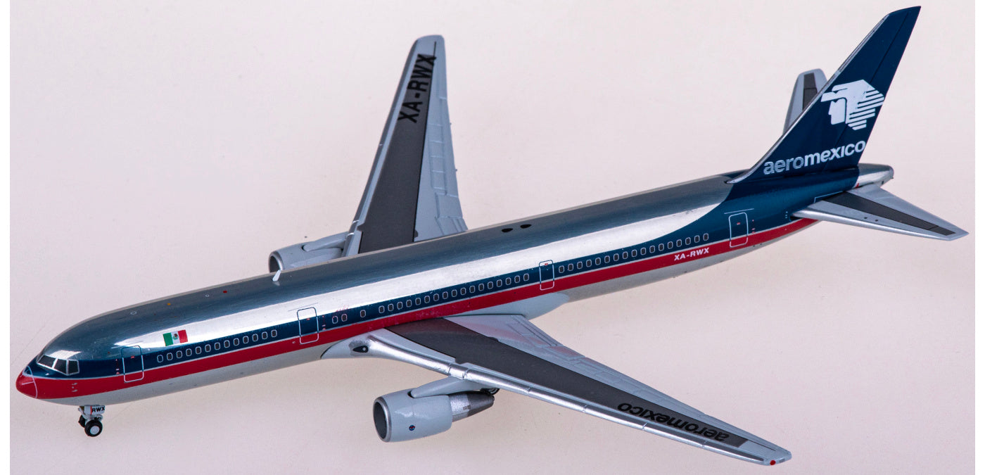 1:400 JC Wings XX4265 Aeroméxico Boeing 767-300 XA-RWX Aircraft Model+Free Tractor