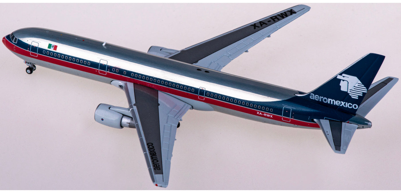 1:400 JC Wings XX4265 Aeroméxico Boeing 767-300 XA-RWX Aircraft Model+Free Tractor