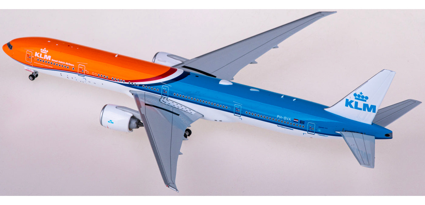 1:400 Phoenix PH11860 KLM Boeing 777-300ER PH-BVA Aircraft Model+Free Tractor