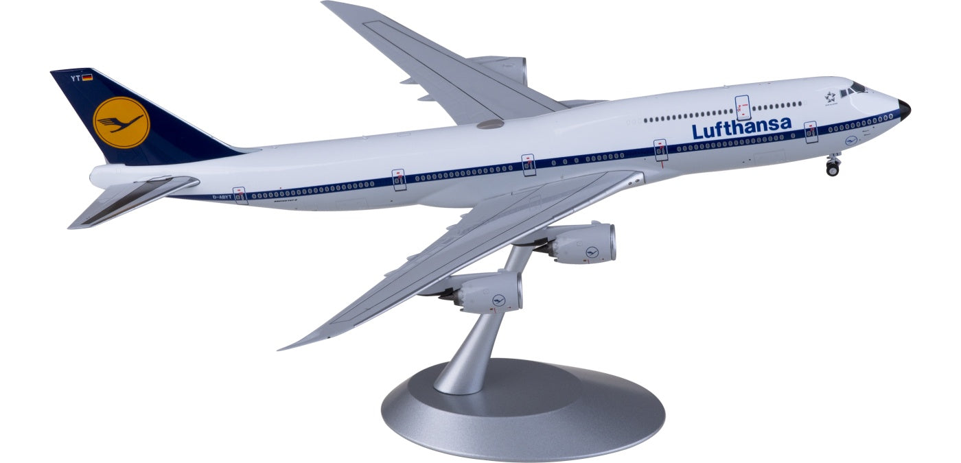 1:400 NG Models NG78016 Lufthansa Airlines Boeing 747-8 D-ABYT Aircraft Model+Free Tractor Aircraft Model+Free Tractor