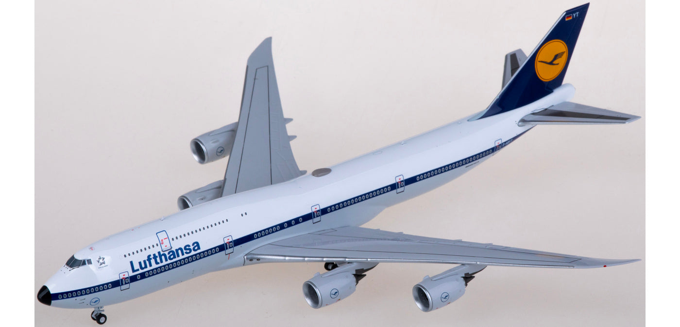 1:400 NG Models NG78016 Lufthansa Airlines Boeing 747-8 D-ABYT Aircraft Model+Free Tractor Aircraft Model+Free Tractor