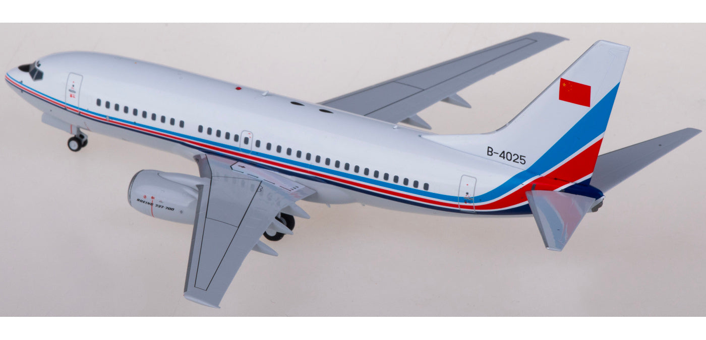 1:200 NG Models NG05001 PLAAF Boeing 737-700 B-4025 Aircraft Model