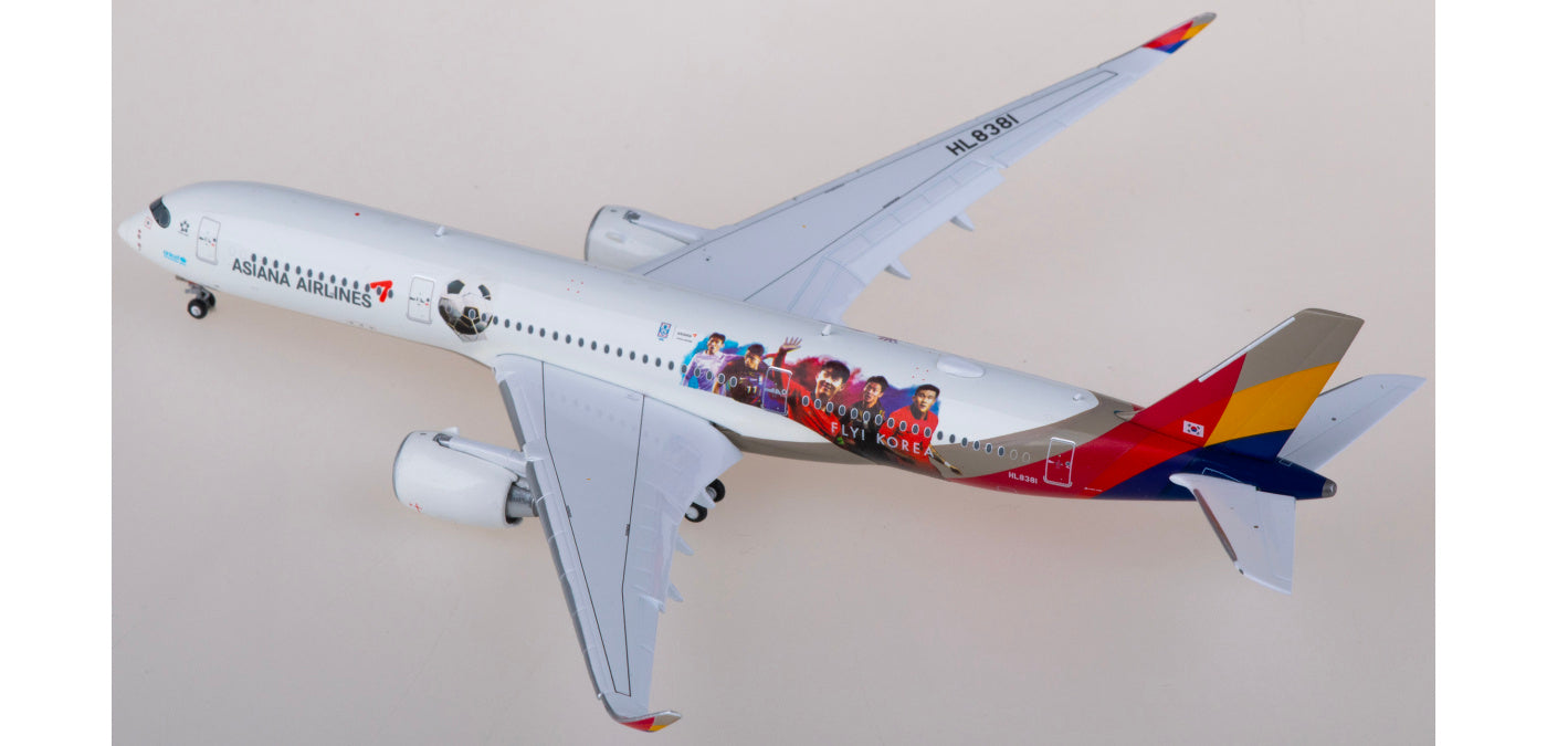 1:400 JC Wings SA4016A Asiana Airbus A350-900XWB HL8381 "Flaps down"Aircraft Model+Free Tractor