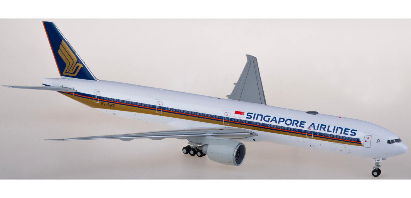 1:200 JC Wings EW277W010 Singapore Airlines Boeing 777-300ER 9V-SWZ Aircraft Model