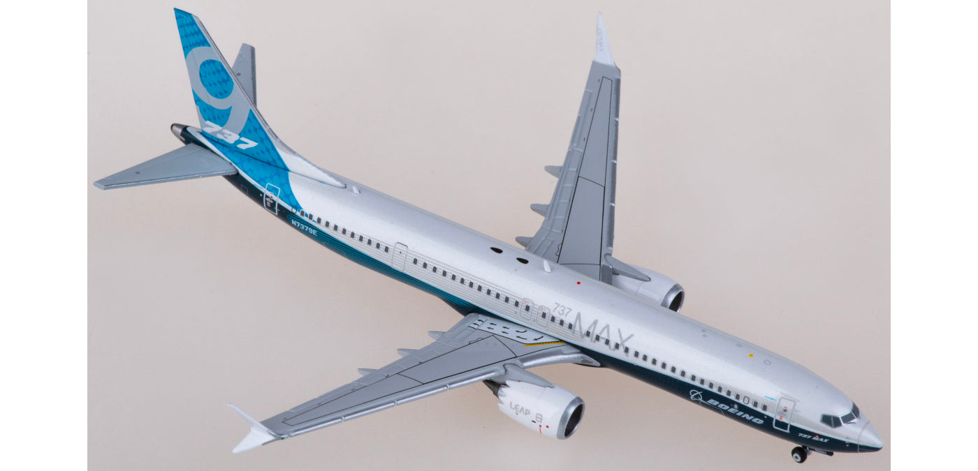 1:400 JC Wings LH4291 Boeing 737 MAX 9 N7379E Aircraft Model+Free Tractor