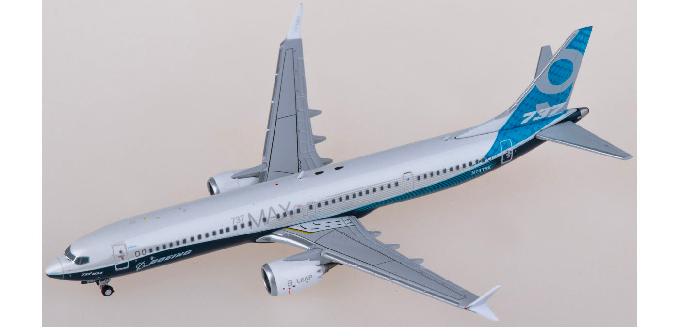 1:400 JC Wings LH4291 Boeing 737 MAX 9 N7379E Aircraft Model+Free Tractor