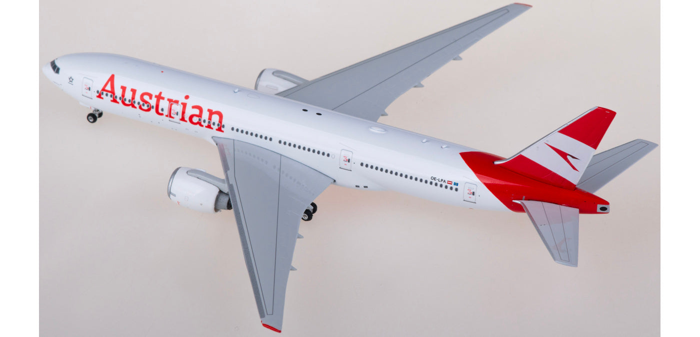 1:400 Phoenix PH11868 Austrian Airlines Boeing 777-200ER OE-LPA Aircraft Model+Free Tractor