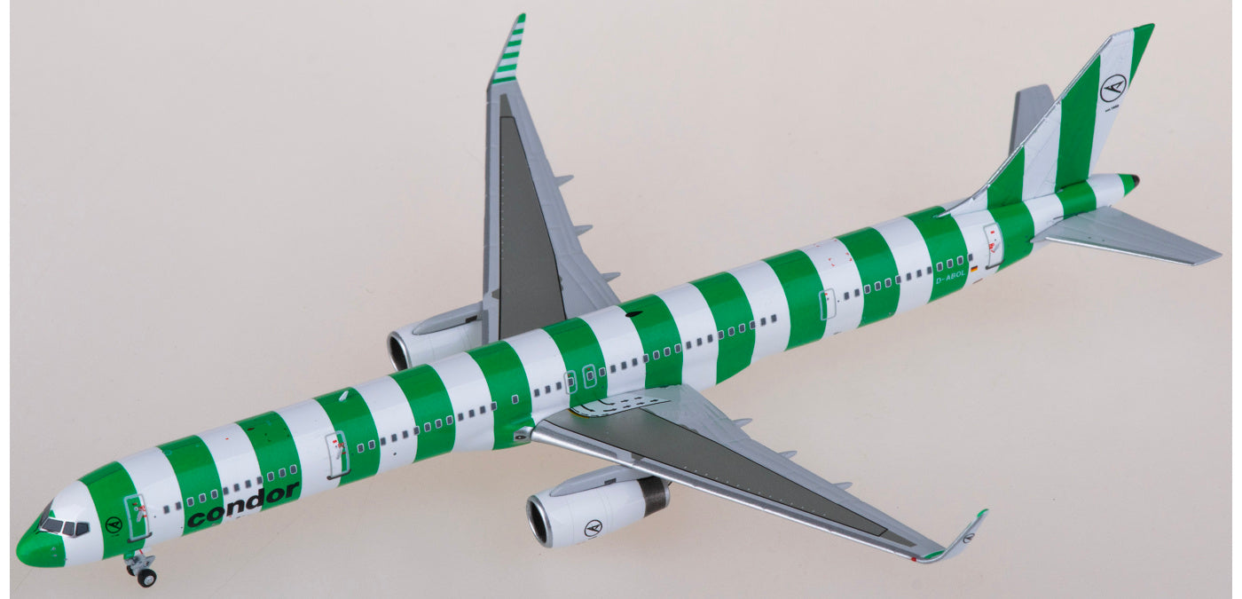 1:400 NG Models NG45005 Condor Boeing 757-300 D-ABOL Aircraft Model+Free Tractor