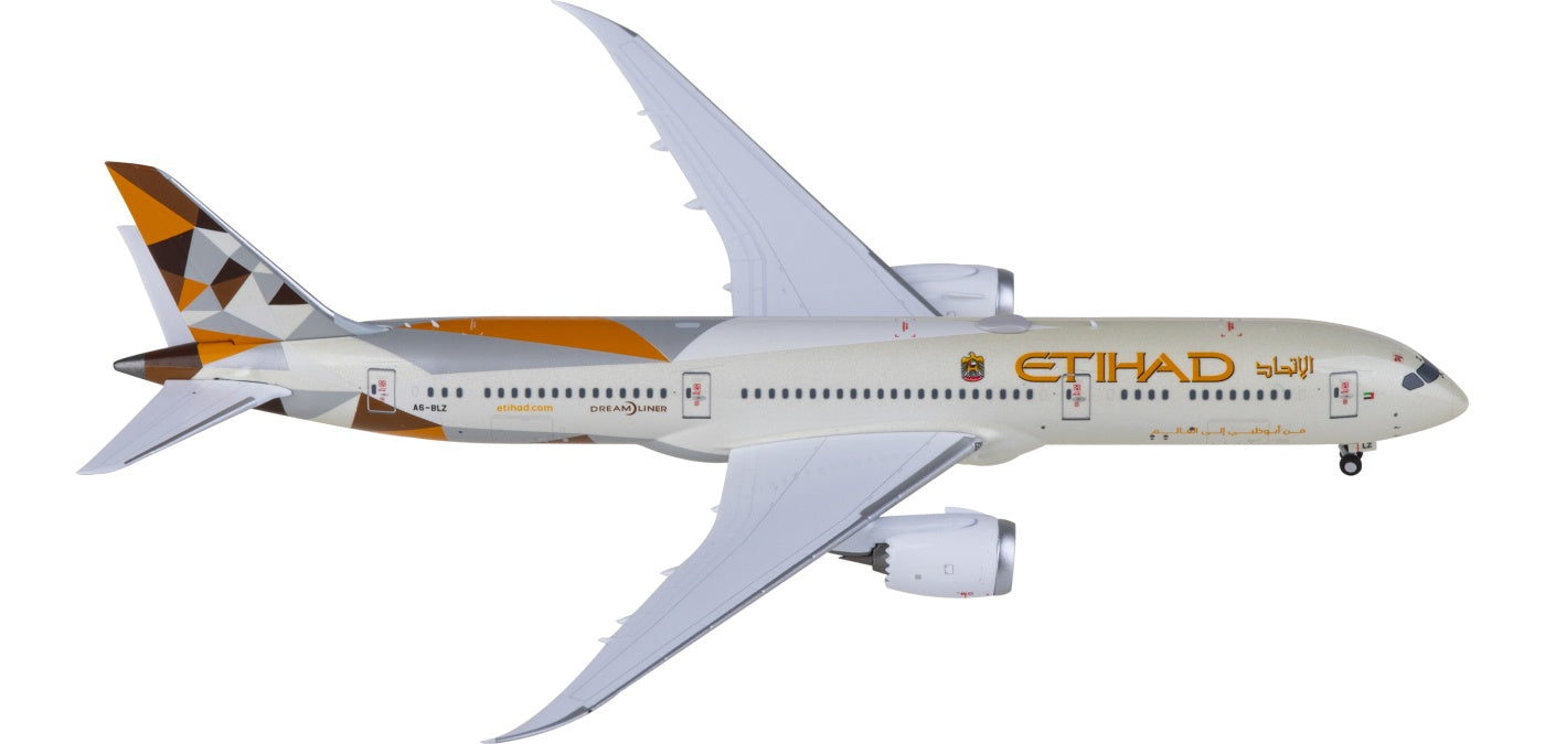 1:400 NG Models NG55119 Etihad Airways Boeing 787-9 Dreamliner A6-BLZ Aircraft Model+Free Tractor