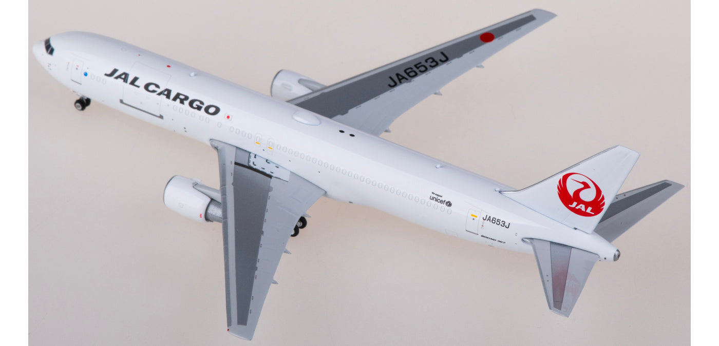 1:400 Phoenix PH04582 Japan Airlines Boeing 767-300ER JA653J Aircraft Model+Free Tractor