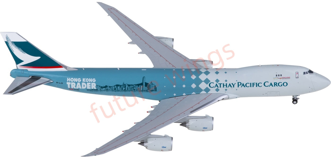 1:400 JC Wings EW4748011 Cathay Pacific Boeing 747-8F B-LJA Aircraft Model+Free Tractor