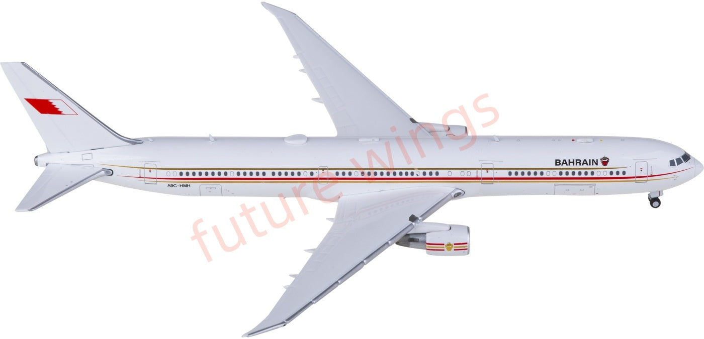 1:400 JC Wings LH4365 Bahrain Royal Flight Boeing 767-400ER A9C-HMH Aircraft Model+Free Tractor